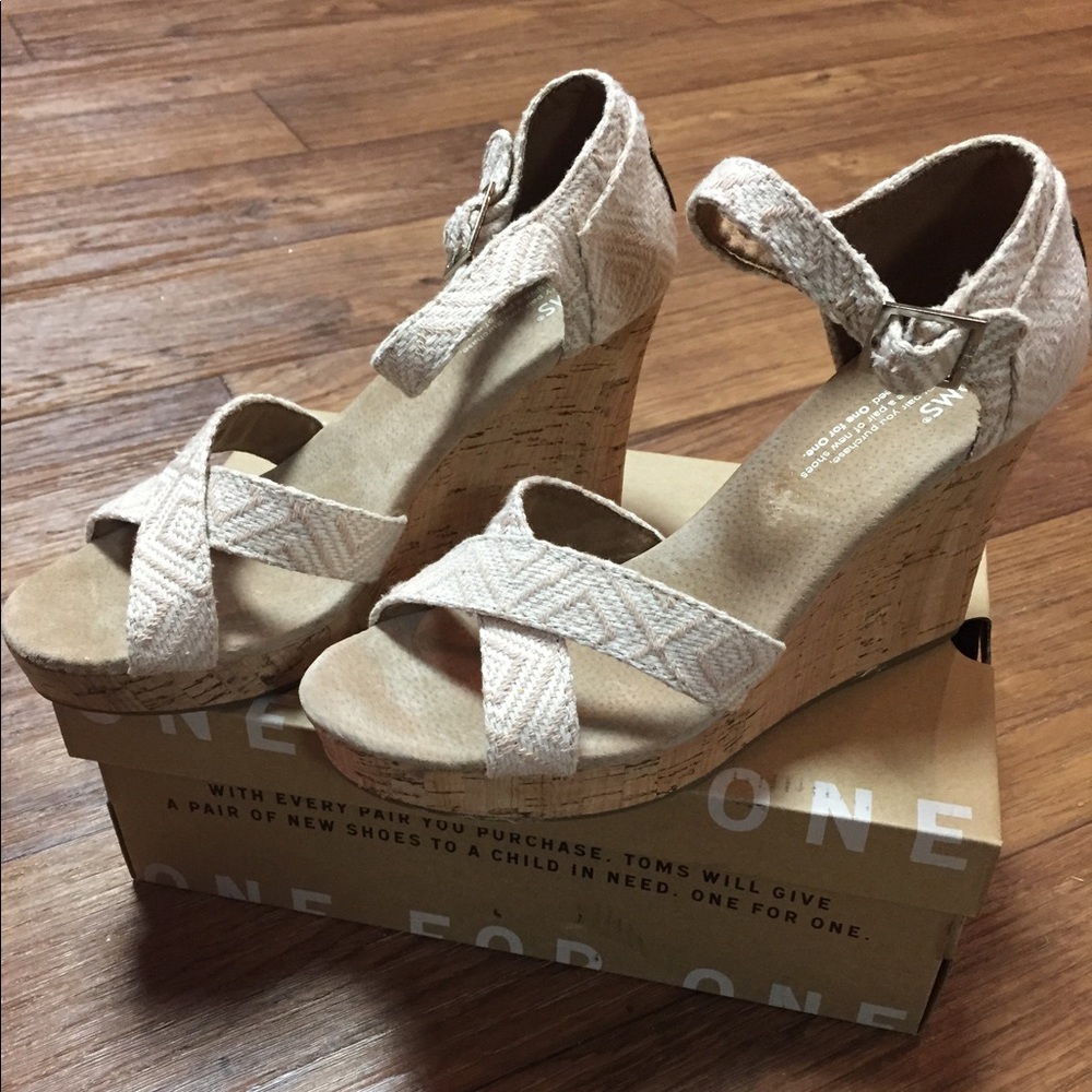 Toms Strappy wedge